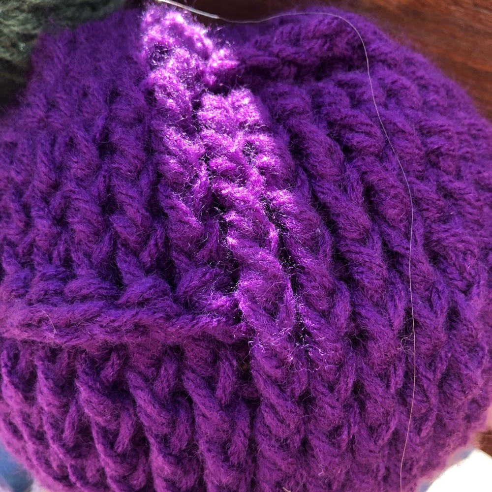 Knitted hat - Picture 2 of 3